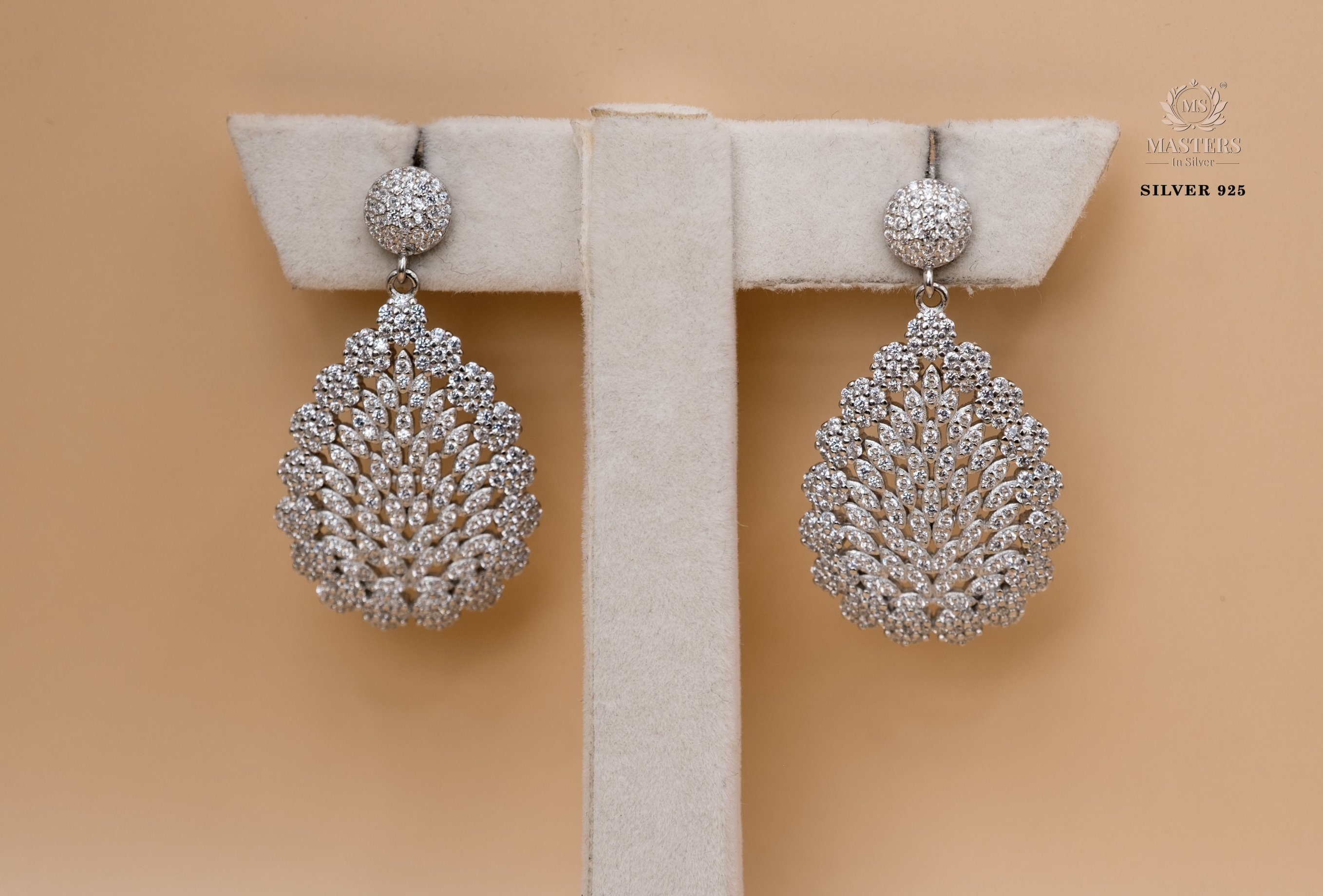 Women's accessories